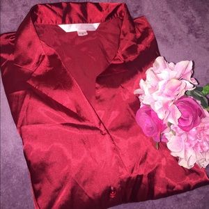 VICTORIAS SECRET silky pajama top